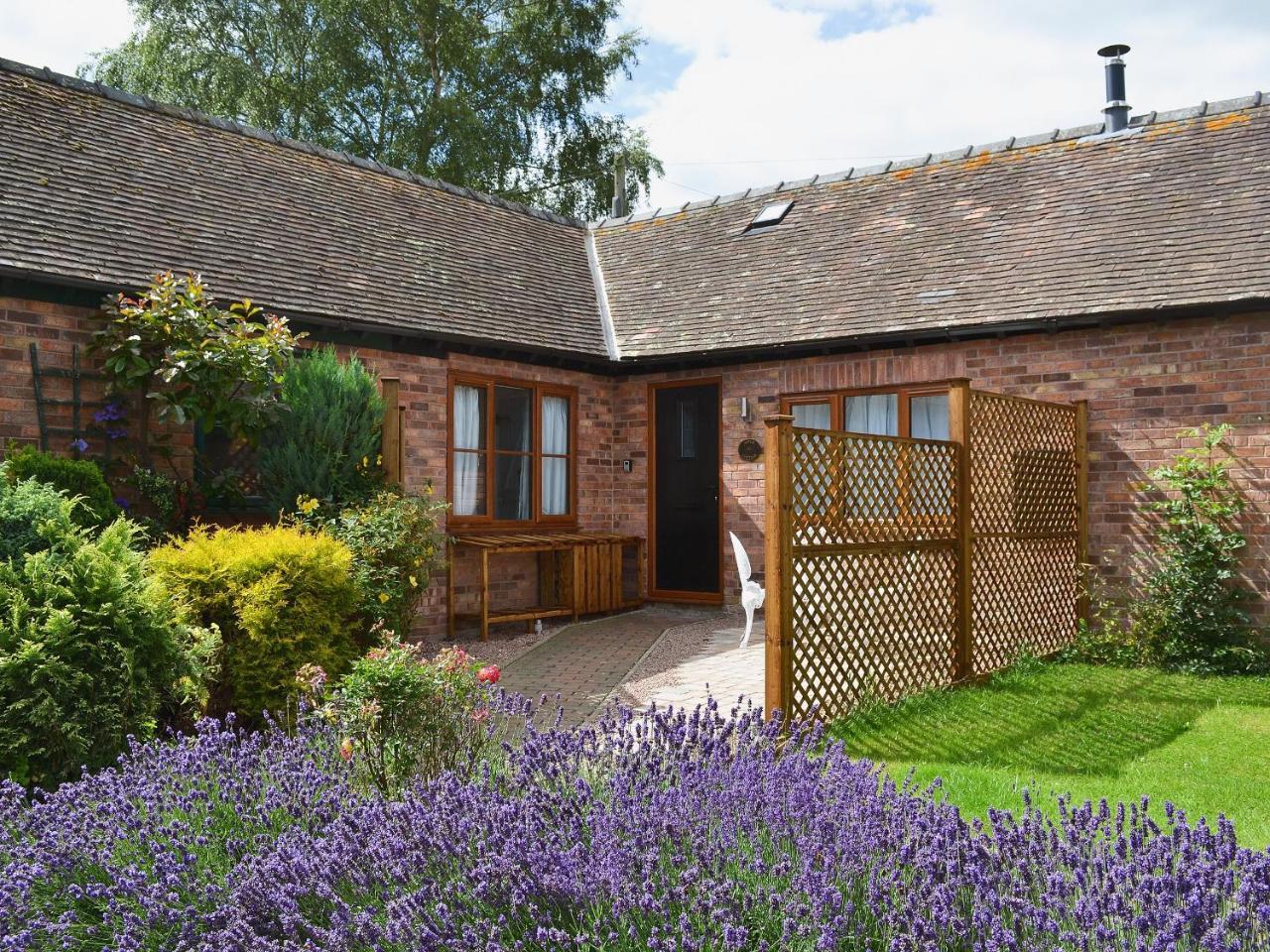 Apple Cottage — 4-Star Luxury Hotel in Ludlow, United Kingdom