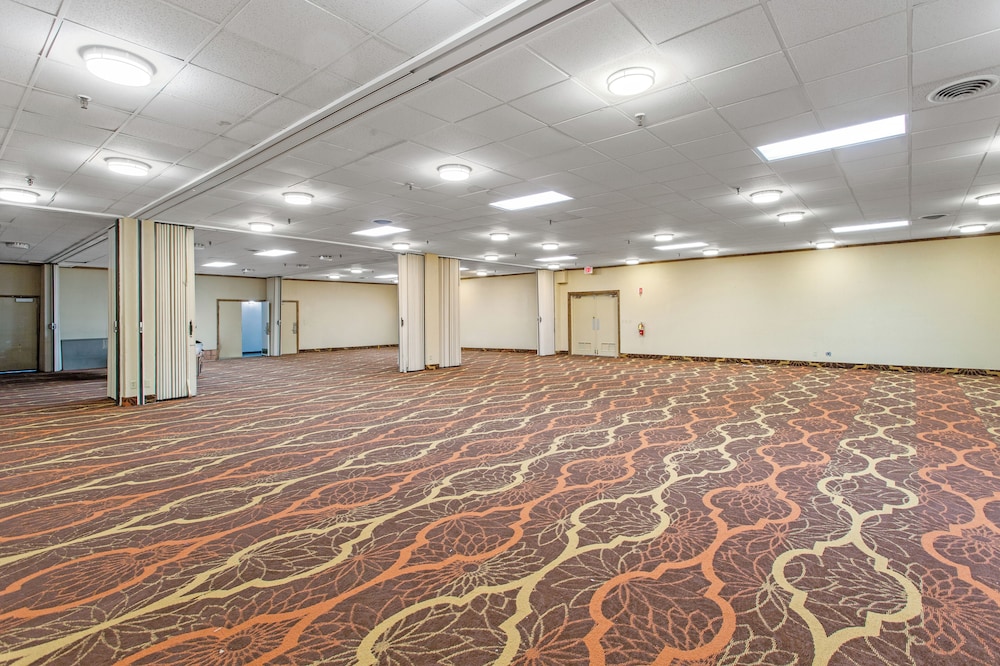 Studio 6 Suites Butte MT I 90 I 15 - photo 23