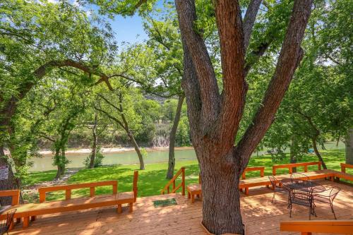 River Haven - carbon neutral hotel in New Braunfels