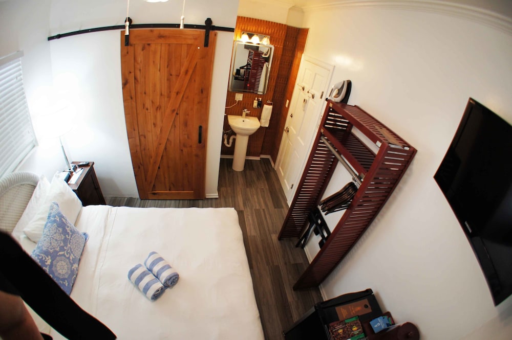 Duval Inn - photo 21