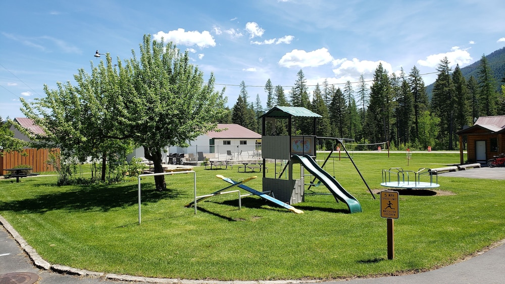 Beargrass Lodging and RV Resort - photo 122