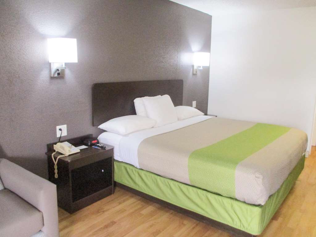 Studio 6 Luling LA - featured photo