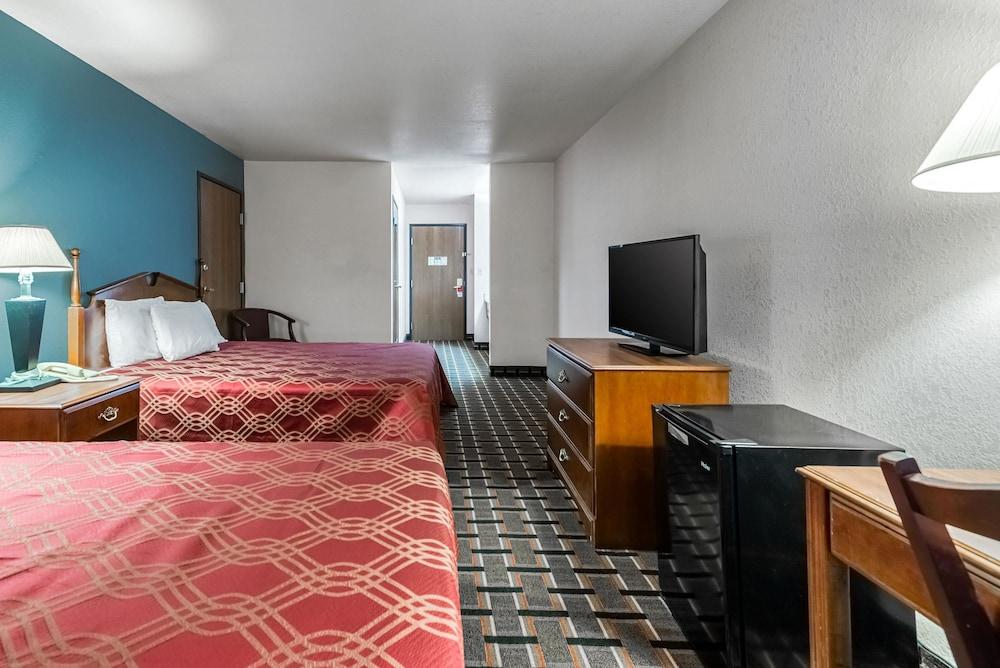 Urbana Inn and Suites By Magnuson Worldwide - photo 14