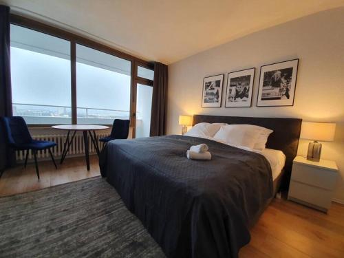Penthouse mit einzigartigem Blick über Essen — 4-Star Luxury Hotel in Essen, Germany