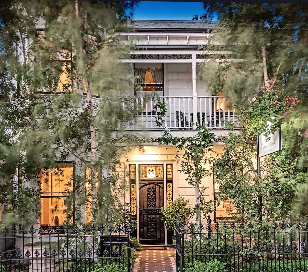 Captains Retreat Apartments and Cottages — 4-Star Luxury Hotel in Williamstown, Australia