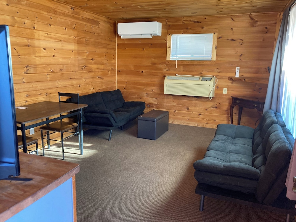 Rustic Inn - photo 17