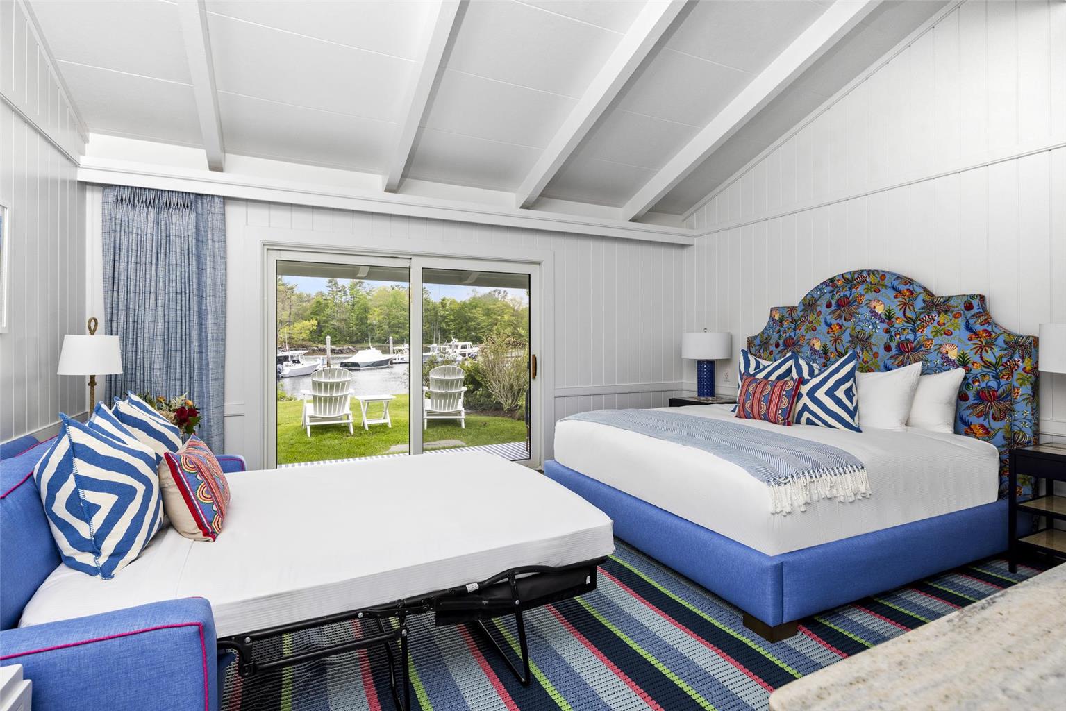 Yachtsman Hotel & Marina Club - photo 18