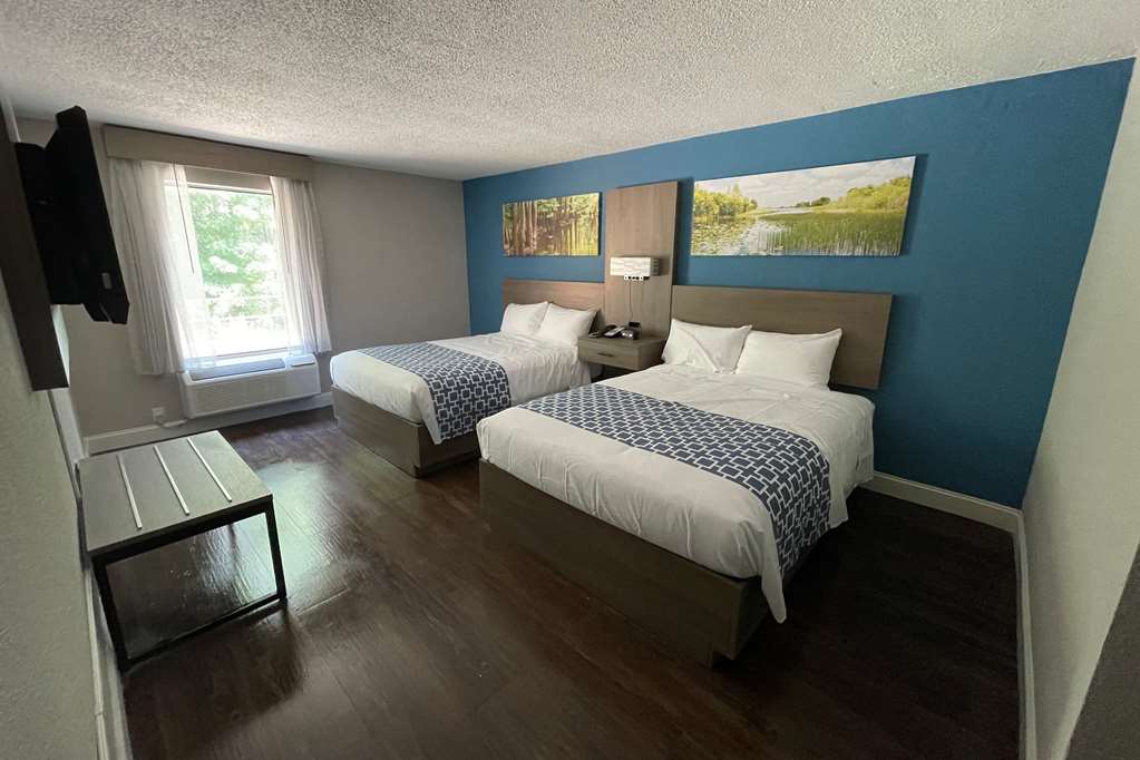 Wingate by Wyndham Columbia Fort Jackson - photo 11