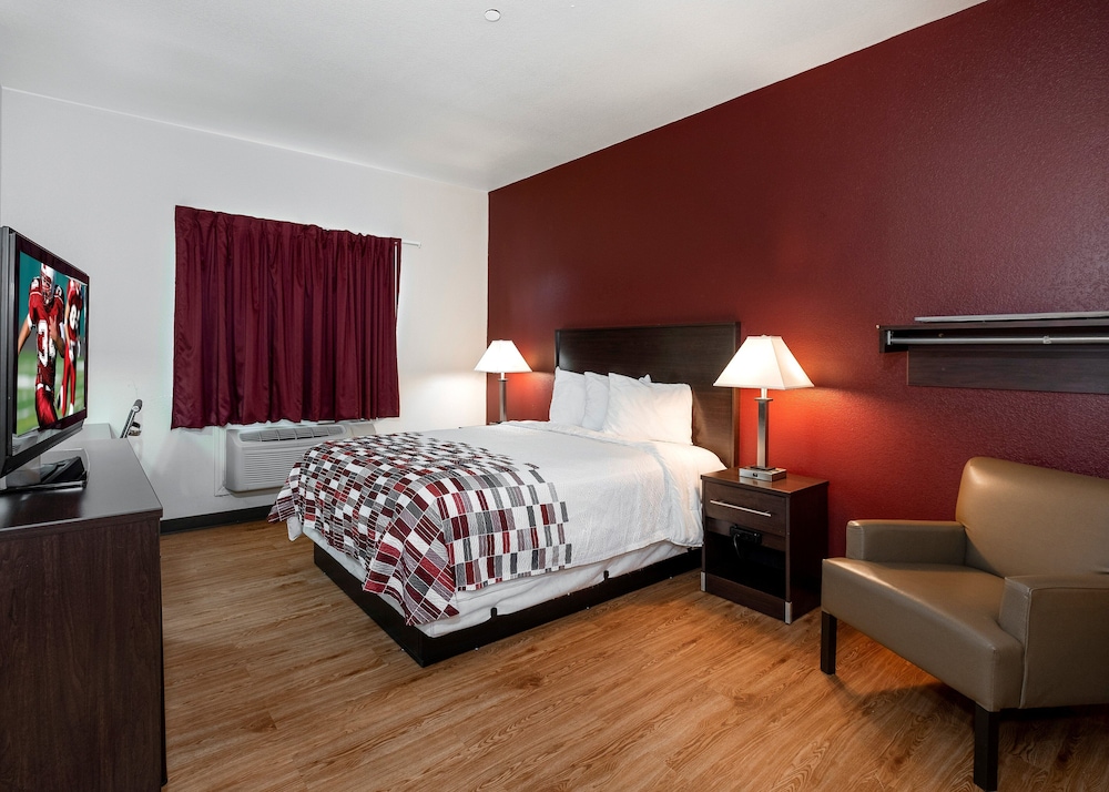 Red Roof Inn Hartselle - photo 6