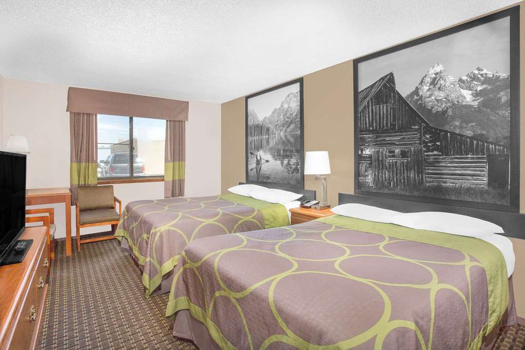 Super 8 by Wyndham Riverton - photo 9
