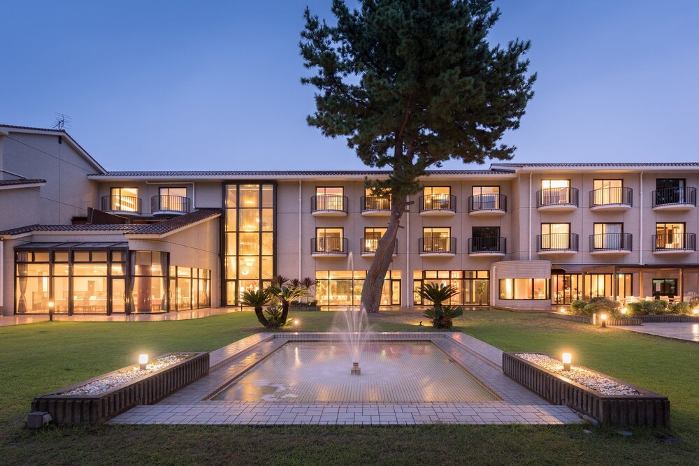 Sunset View hotel Keinoumi in Minamiawaji, Japan