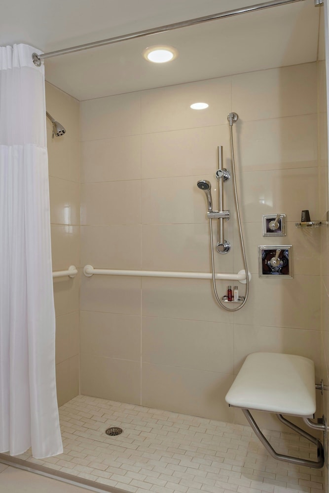 Detroit Metro Airport Marriott - photo 37