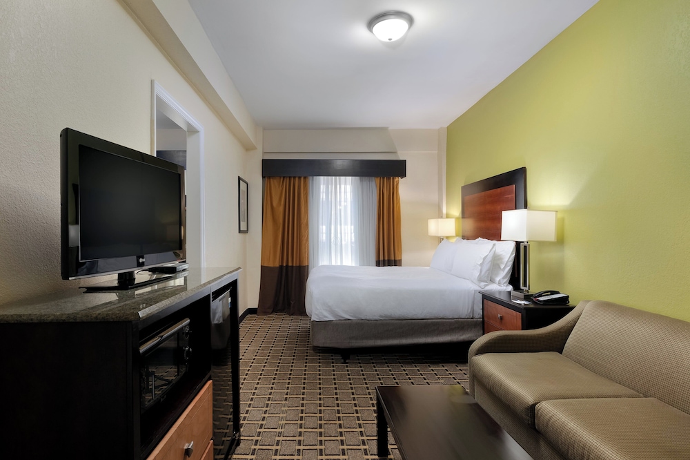 Holiday Inn Express & Suites Atlanta Downtown by IHG - photo 37