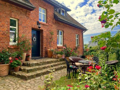 Straszny Dwor — 4-Star Luxury Hotel in Mielno, Poland