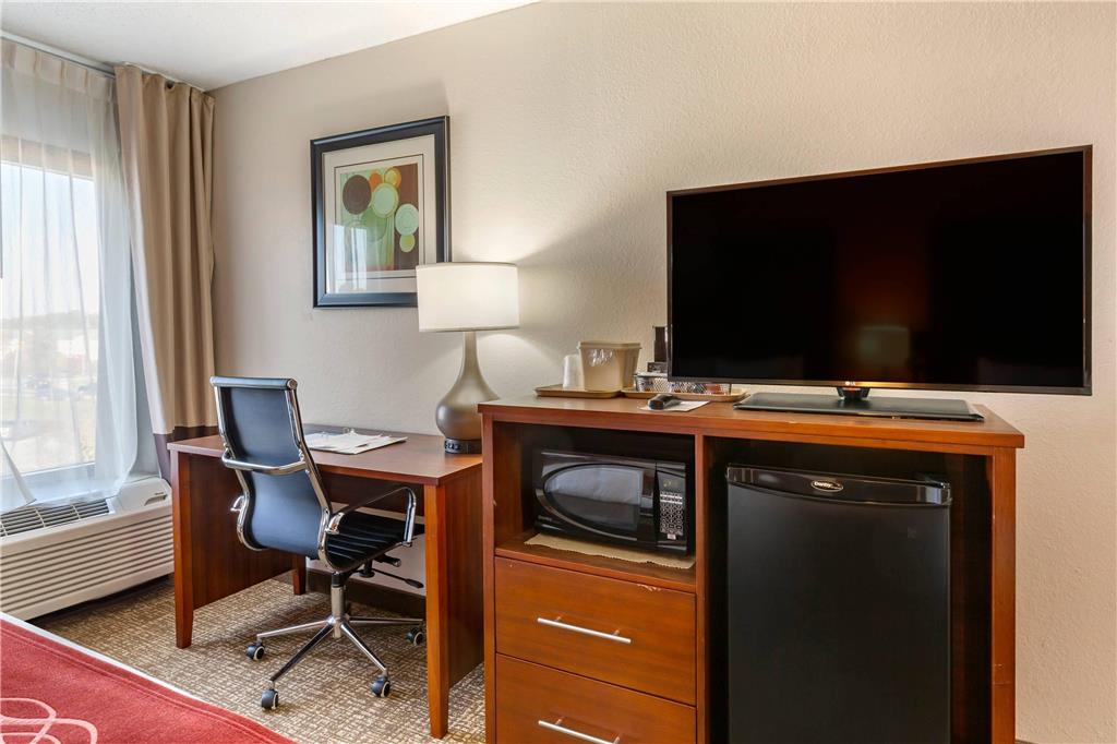Comfort Inn Greensboro Kernersville - photo 8