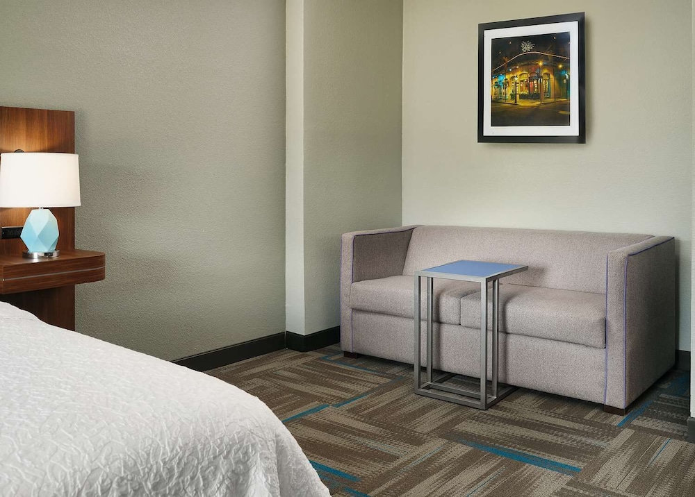 Hampton Inn Covington - photo 15