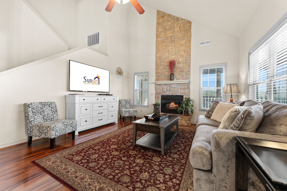 Puttin On The Green 3 Bedroom Villa By Redawning Branson West 9200924 — Shell Knob