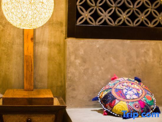 Yixunli Theme Hotel in Luoxiong, People's Republic of China