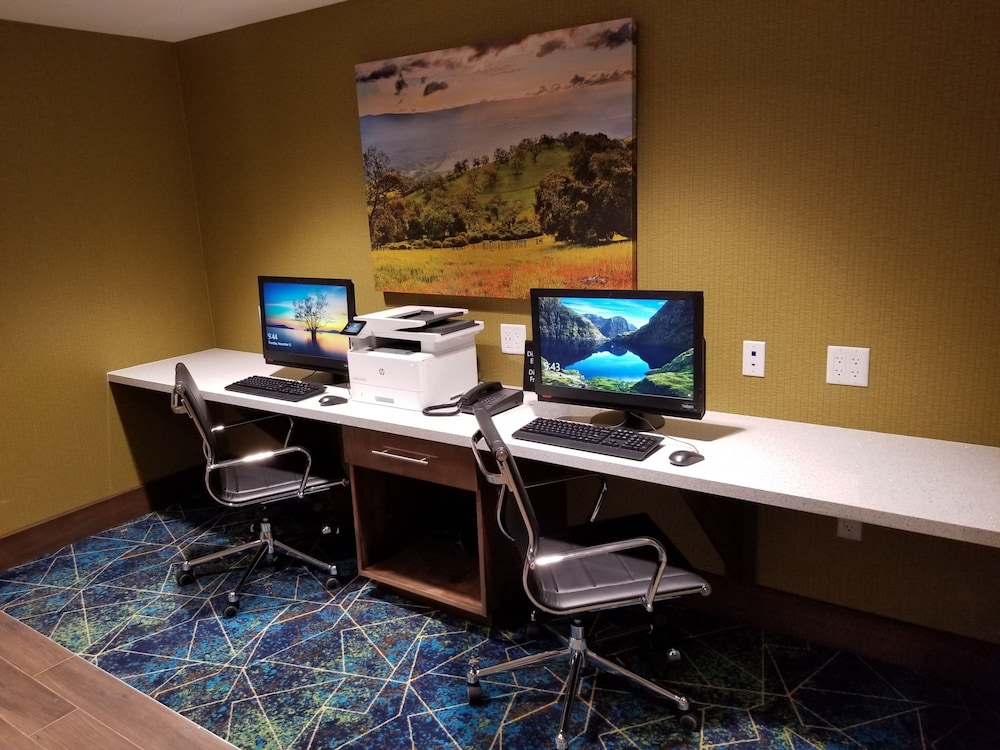 Hampton Inn Arvin Tejon Ranch - photo 48