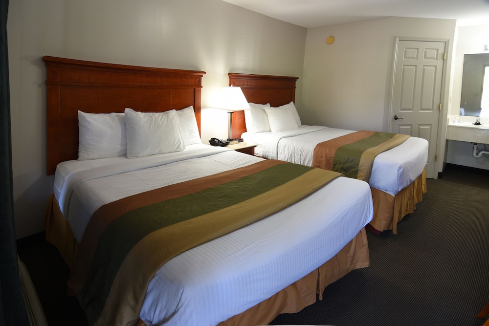 Lynchburg Country Inn - photo 8