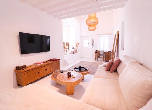Eudemonia Apartment Sun Terrace by ONE Villas — 4-Star Luxury Hotel in Mykonos, Greece