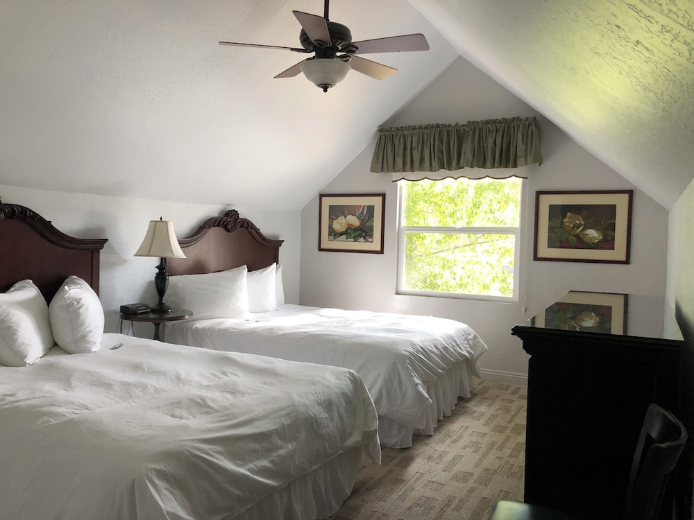 Bay Meadows Resort - photo 26
