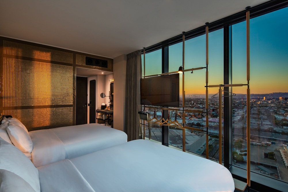 Moxy Downtown Los Angeles - photo 20