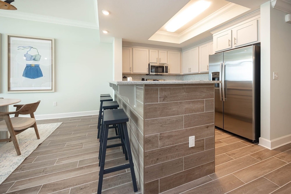 Phoenix Gulf Towers 306 2 Bedroom Condo - photo 9