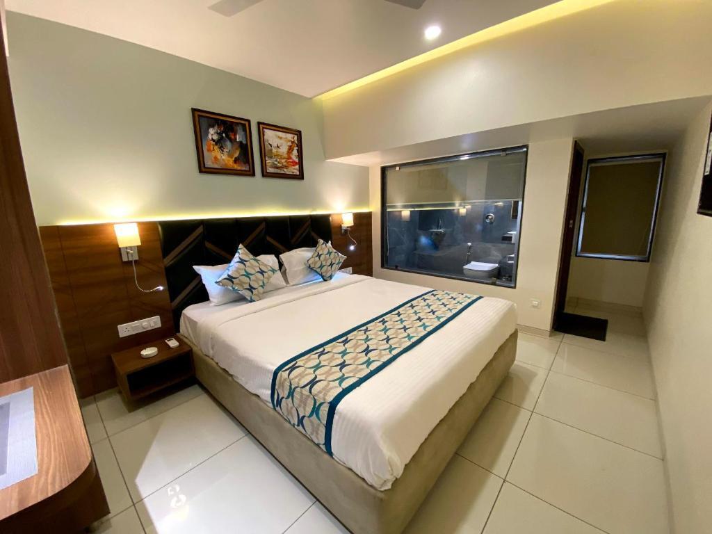 Hotel Unique By Apex — Vadodara — photo 5
