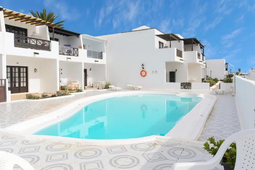 Apartamento Los Morales — 4-Star Luxury Hotel in Puerto Del Carmen, Spain