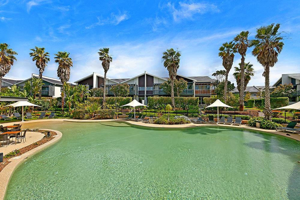 Beachfront Haven Magenta — carbon neutral stay, Terrigal