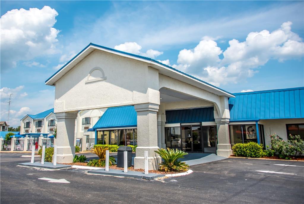Days Inn by Wyndham Troy - photo 6
