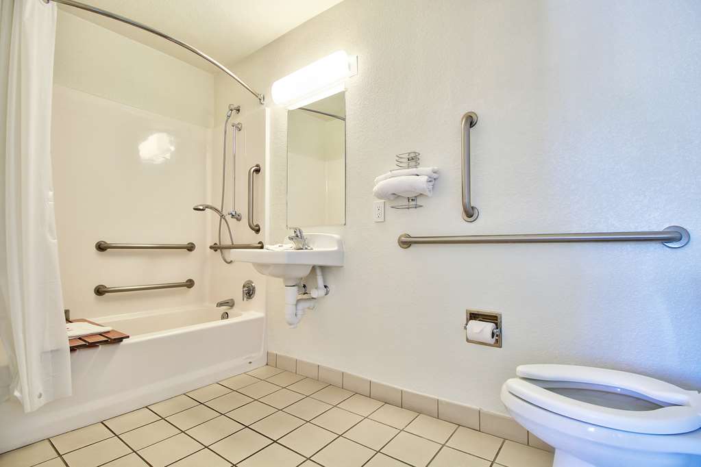 Motel6 Nogales AZ Mariposa Road - photo 25