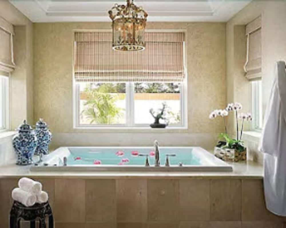 Four Seasons Hotel Los Angeles at Westlake Village - photo 65