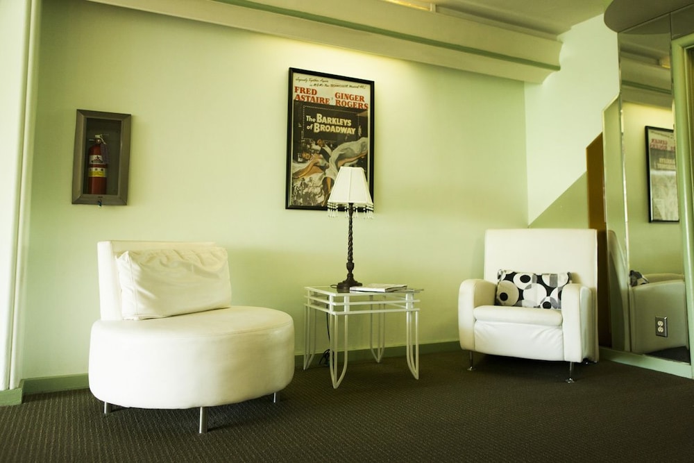 Hollywood Celebrity Hotel - photo 3