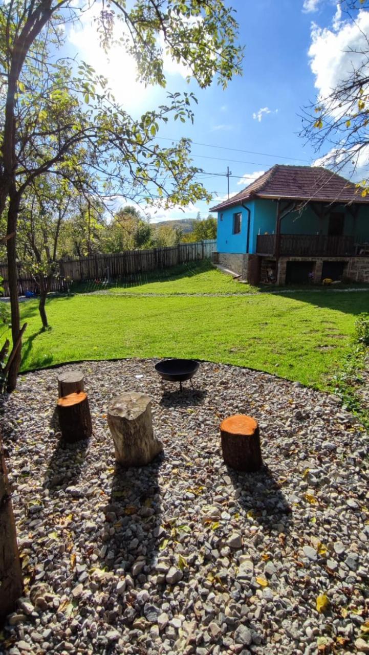 La Casuta - carbon neutral hotel in Fieni