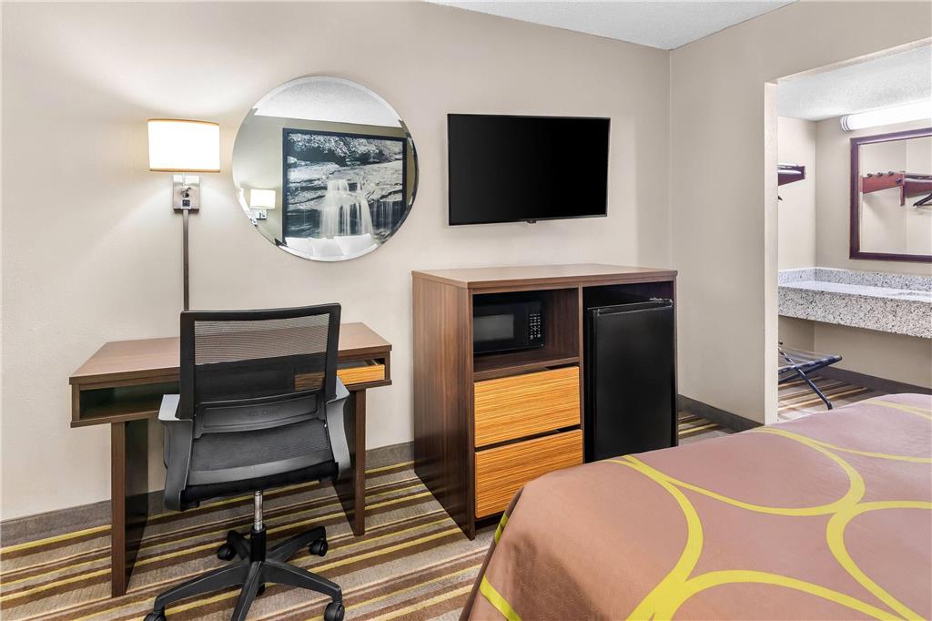 Super 8 by Wyndham Columbia - photo 40