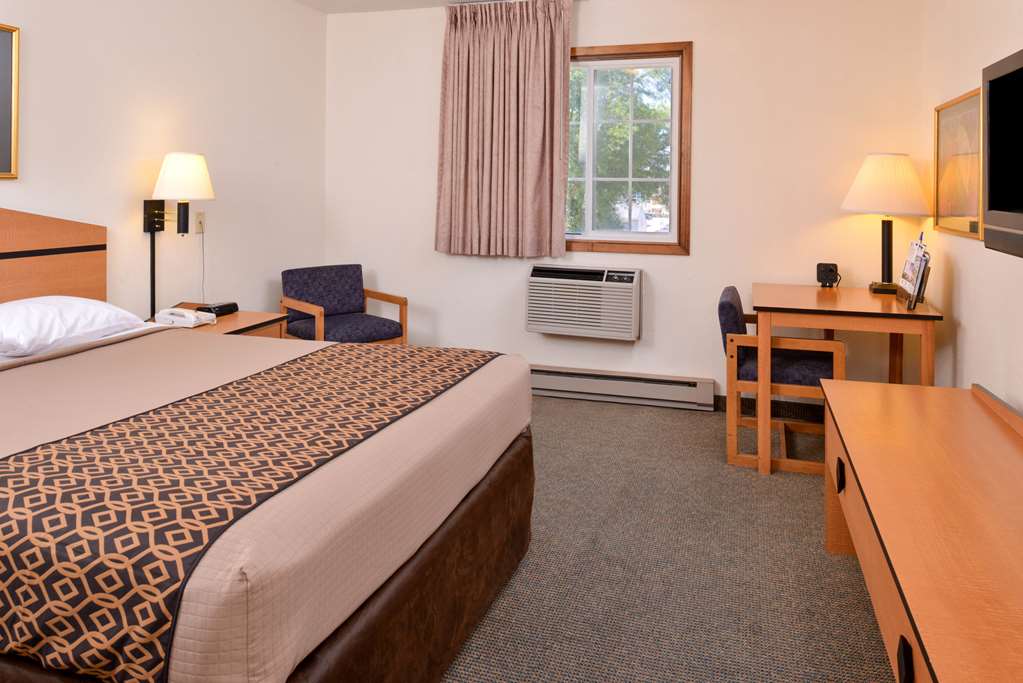 Americas Best Value Inn & Suites Atlantic - photo 13