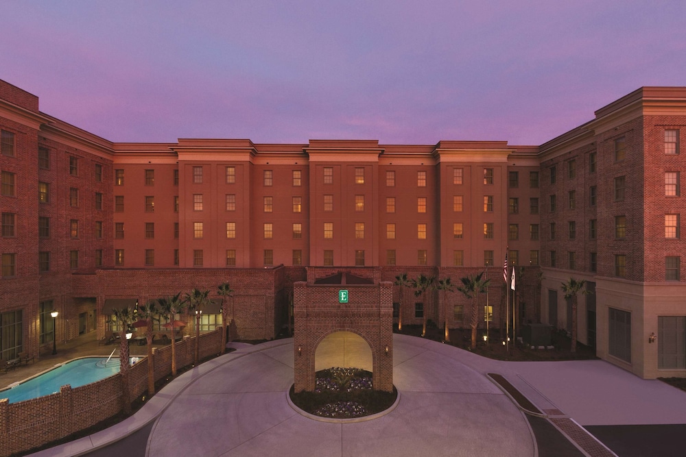 Embassy Suites by Hilton Savannah Historic District - photo 34