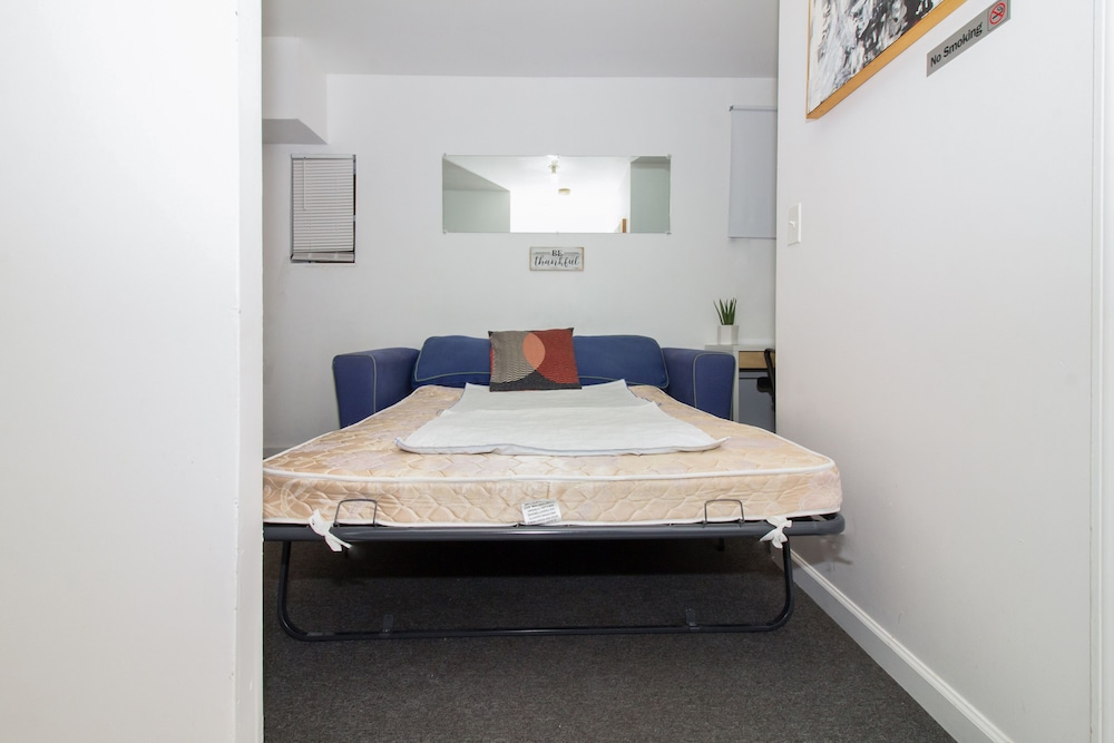 Racpanos Modern Stay on Forrest Street - photo 54