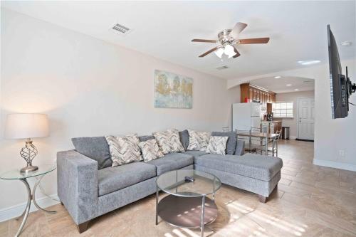 Pristine & Exquisitely Designed APT 7 Min From TX Med Center — 4-Star Luxury Hotel in Houston, United States