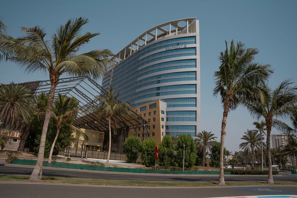 Seafront Luxury Suites Jeddah Corniche - last minute hotel in Jeddah