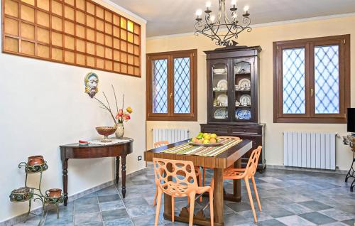 Awesome Apartment In Menfi With Wifi — 4-Star Luxury Hotel in Menfi, Italy