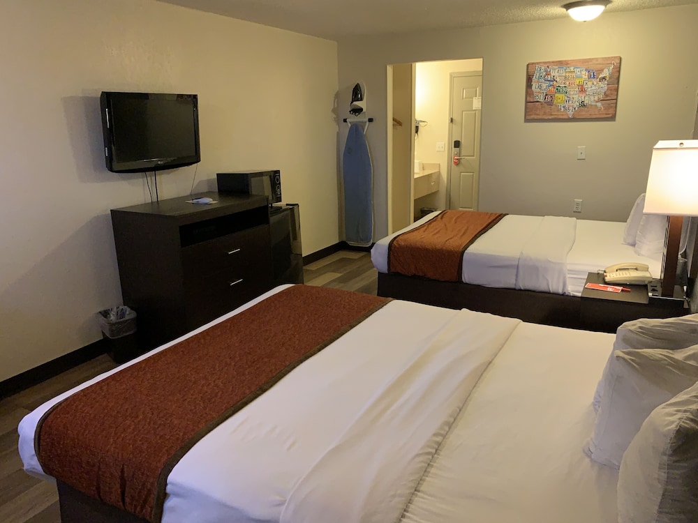 Brentwood Inn - photo 19