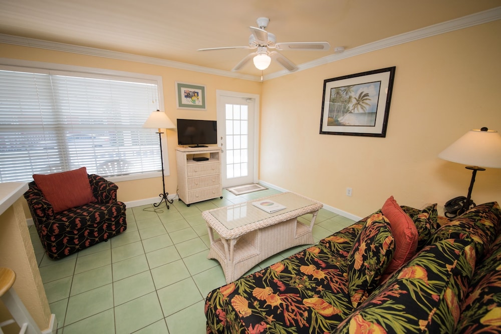 Tradewinds Beach Resort - photo 34