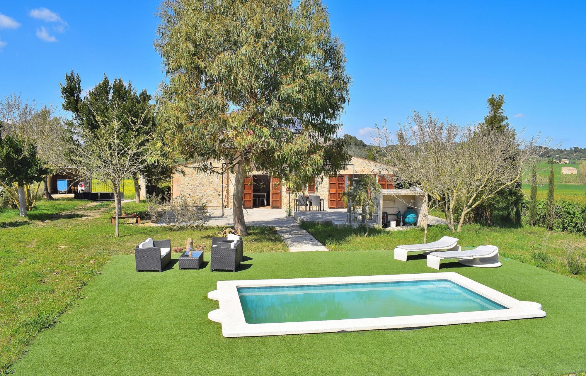 Can Pla Sineu Finca 087 — 4-Star Luxury Hotel in Sineu, Spain
