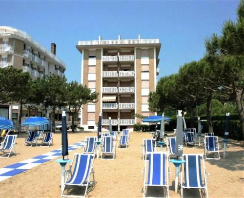 Fronte Mare Apartment Private Beach & Free Park — 4-Star Luxury Hotel in Lido Di Jesolo, Italy