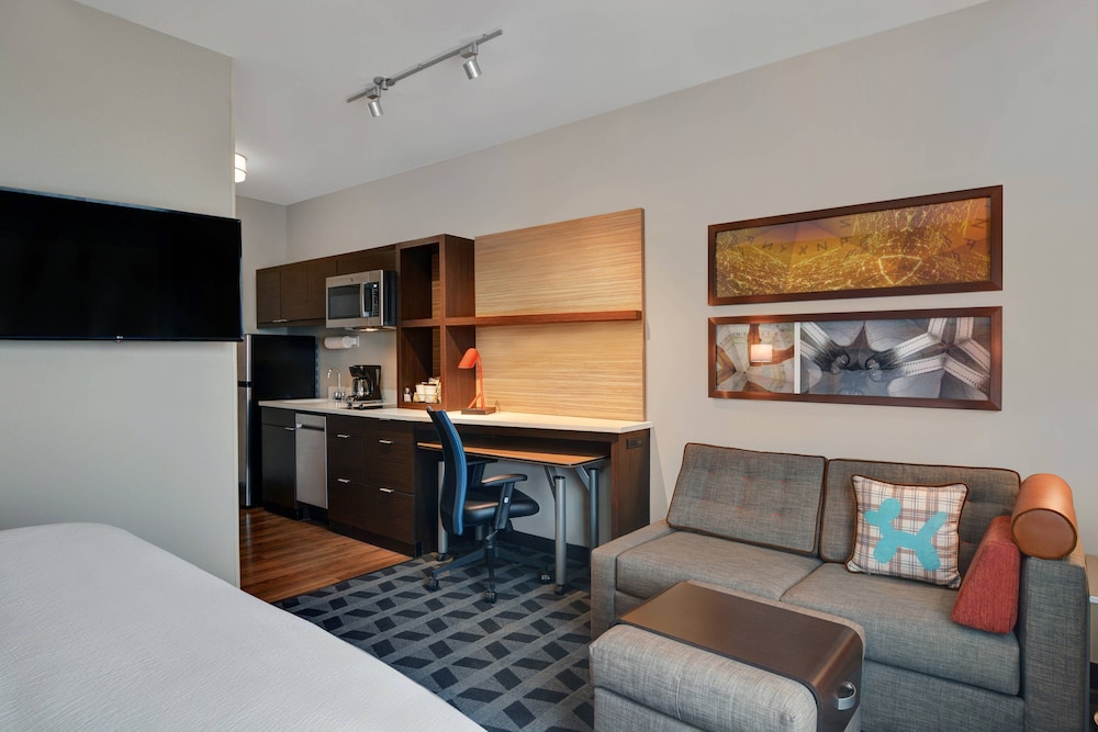 TownePlace Suites by Marriott Indianapolis Downtown - photo 25