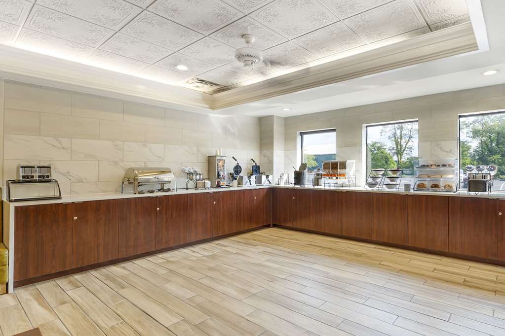 Comfort Inn & Suites LaVale Cumberland - photo 46