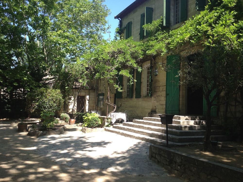 Auberge de la Treille in Avignon, France